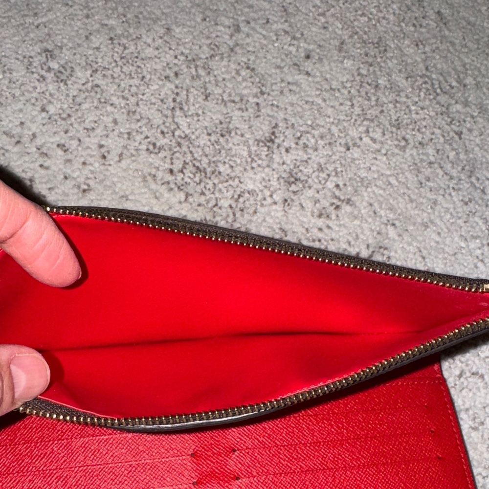 Louis Vuitton Brown Monogram Pouch with Gold Chain - Picture 4 of 5